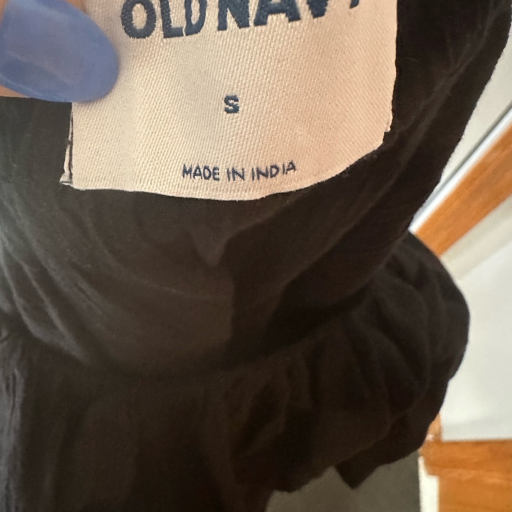 Old Navy 100% Cotton Blouse Black Puff Sleeve Open Tie-Back Swing. Size small. - Picture 13 of 15